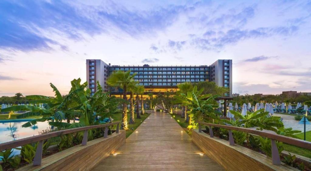 Concorde Luxury Resort & Casino & Convention & Spa ファマグスタ エクステリア 写真