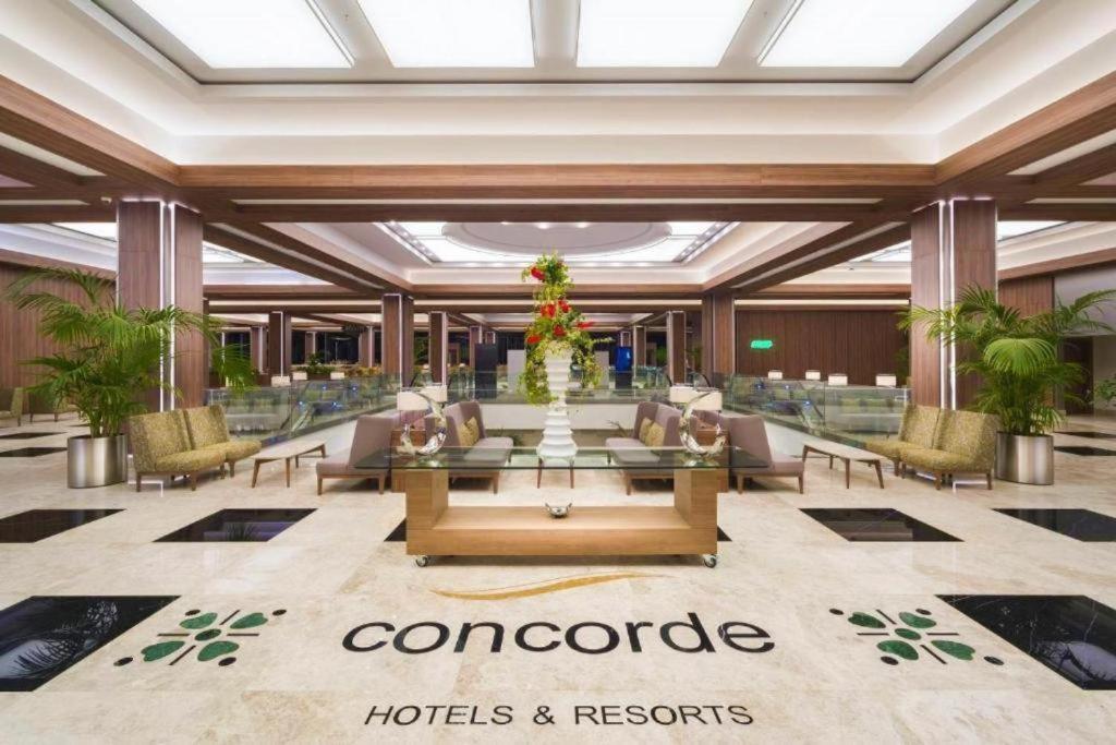 Concorde Luxury Resort & Casino & Convention & Spa ファマグスタ エクステリア 写真