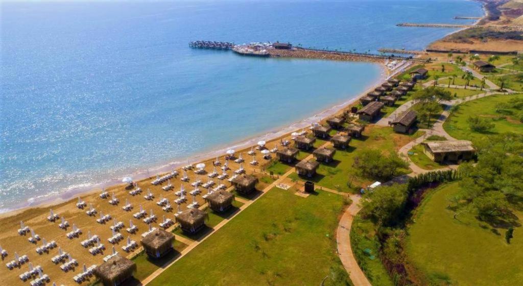 Concorde Luxury Resort & Casino & Convention & Spa ファマグスタ エクステリア 写真