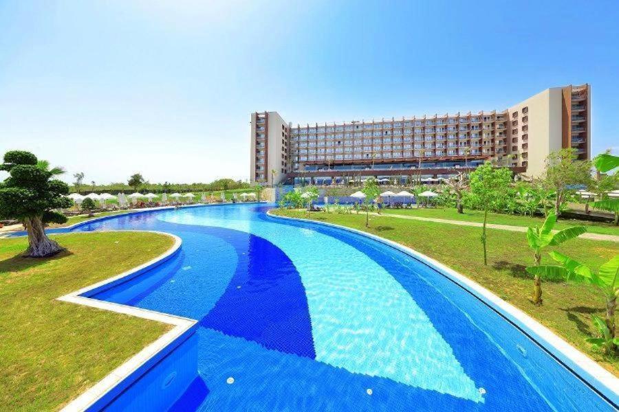 Concorde Luxury Resort & Casino & Convention & Spa ファマグスタ エクステリア 写真