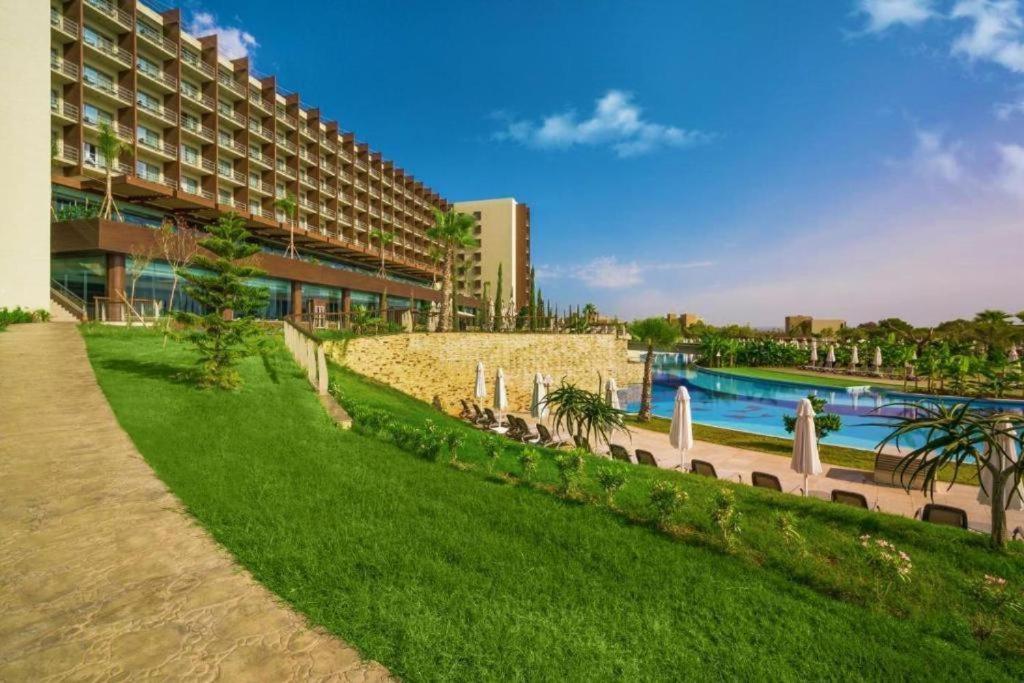 Concorde Luxury Resort & Casino & Convention & Spa ファマグスタ エクステリア 写真