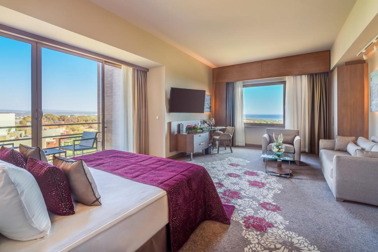 Concorde Luxury Resort & Casino & Convention & Spa ファマグスタ エクステリア 写真